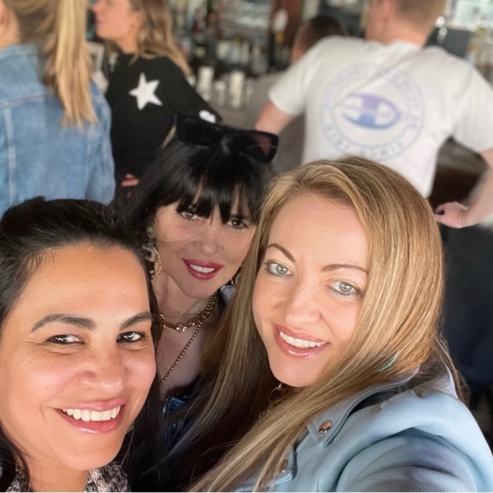 My first Posh & Sip with these lovely ladies ❤️ - Picture 10 of 12